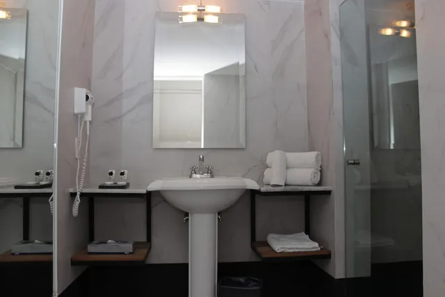غرفة بسرير كوين، Hotel Plaza Revolucion 3/3