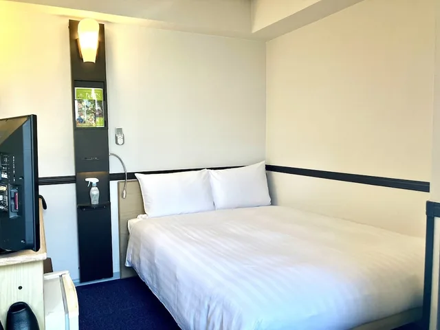 Economy, Double Bed, Toyoko Inn Otsuka Eki Kita Guchi No.1 1/5