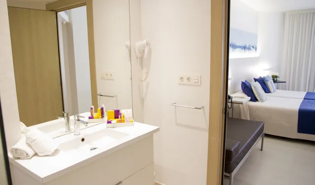 Room, Twin Beds, South View، The Place Mar Mediterrania & Spa by ALEGRIA 4 SUP - Adults Only 5/5
