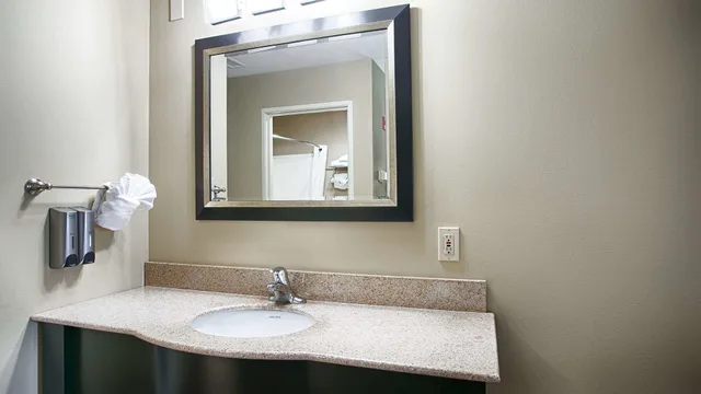غرفة قياسية بسريرين كوين لذوي الإعاقة، Best Western Plus Pioneer Park Inn 5/7