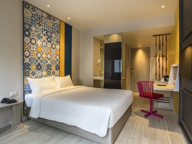 Standard Room With 1 Double Bed, Ibis Styles Phuket City 1/8