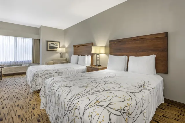 غرفة قياسية بسريرين كوين لذوي الإعاقة، Best Western Plus Columbia River Inn 2/8