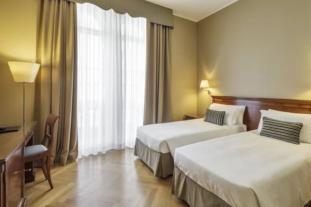 غرفة سوبيريور بسريرين منفصلين، Continentale Hotel 2/7
