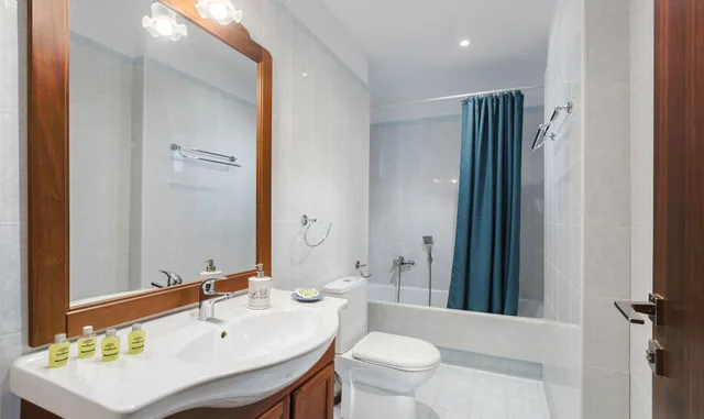 غرفة سوبيريور ثلاثية بسرير مزدوج وسرير فردي، Minavra Hotel 7/10