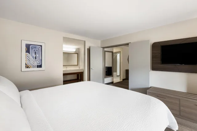 جناح بغرفة نوم واحدة، Holiday Inn Express Simi Valley 1/3