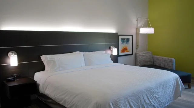 جناح بغرفة نوم واحدة لذوي الإعاقة، Holiday Inn Express & Suites White Hall 3/4