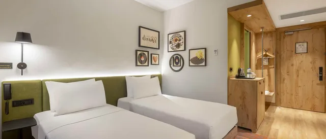 غرفة سوبيريور بسرير كينج، Hampton by Hilton Cerkezkoy 1/3