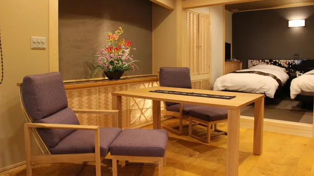 Japanese Western, Space, Sakura, Luxury, River View، Unazuki Onsen San Yanagitei 1/1