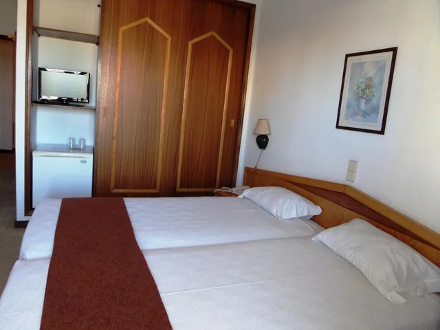 Room, Twin Beds, Side Sea View، Luar Hotel 1/3