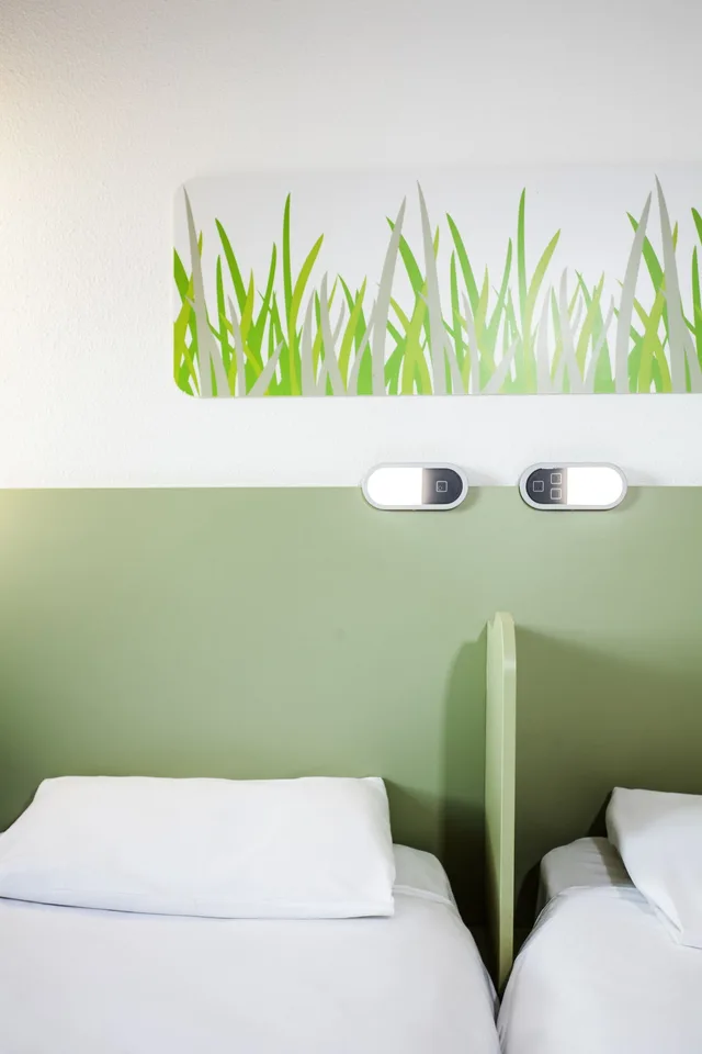 غرفة بسريرين منفصلين، Ibis Budget London Hounslow 7/10