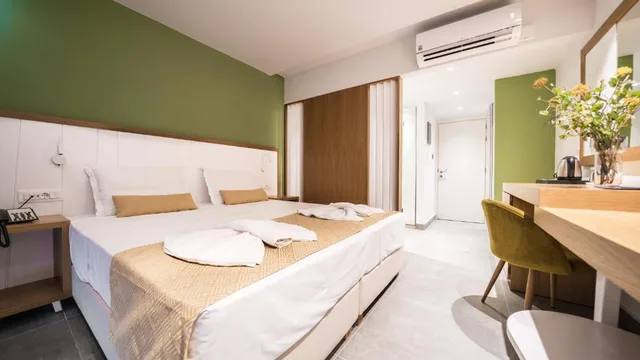 غرفة سوبيريور بسرير مزدوج أو سريرين منفصلين بإطلالة على الحديقة، Panorama Village Hotel 1/1