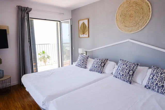 غرفة سوبيريور بسرير مزدوج أو سريرين منفصلين بإطلالة على البحر، Subur Hotel Sitges 5/9