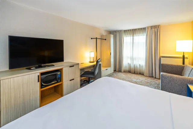 Upgrade, King Bed، Comfort Inn Edmundston 6/10