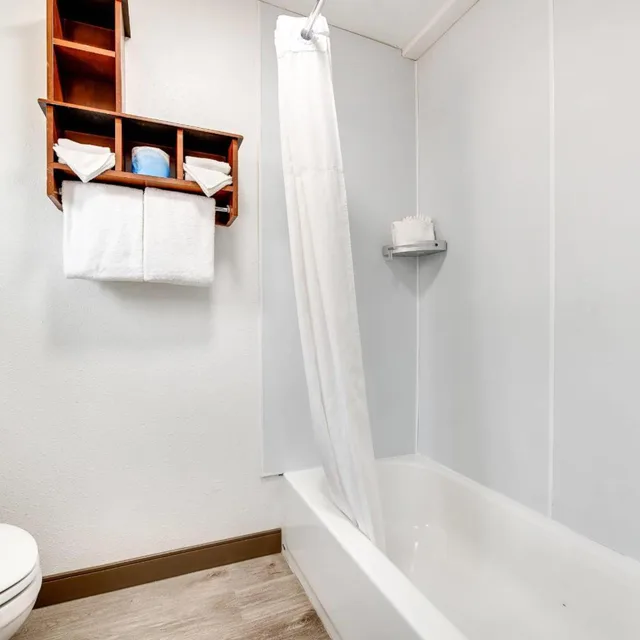 غرفة بسريرين مزدوجين، Suburban Studios Near Mesa Verde 8/8