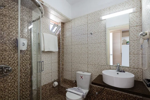 غرفة قياسية ثلاثية، Rethymno Village 1/1