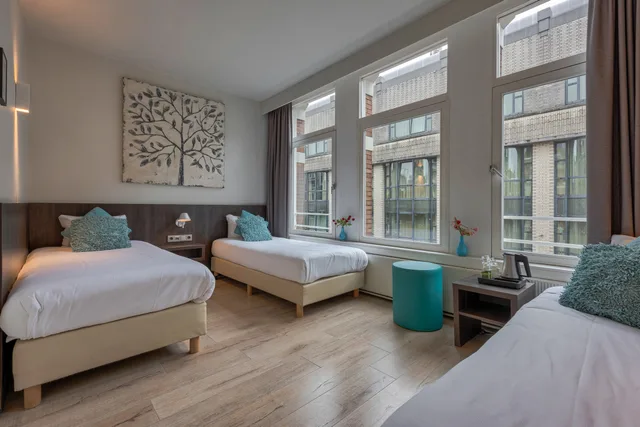 غرفة قياسية ثلاثية، Hotel Damsquare 7/10