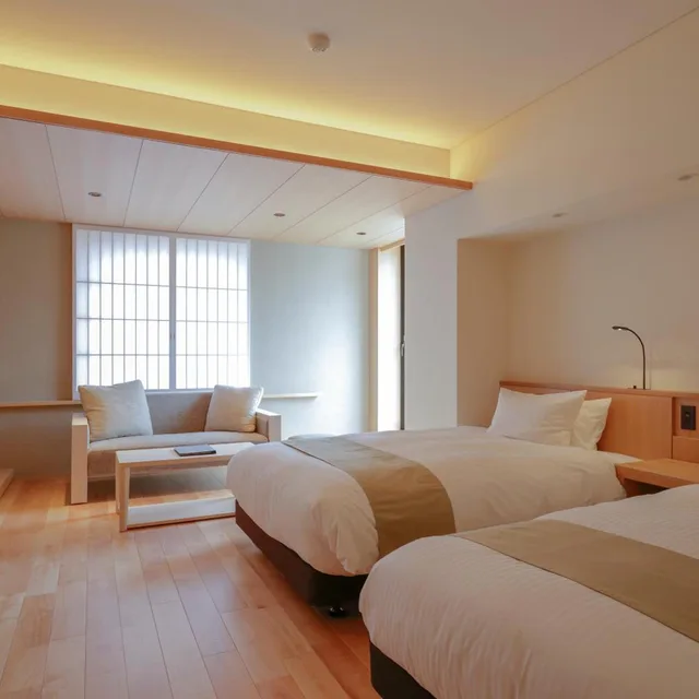 جناح عائلي، Hotel Kaminarimon 1/4