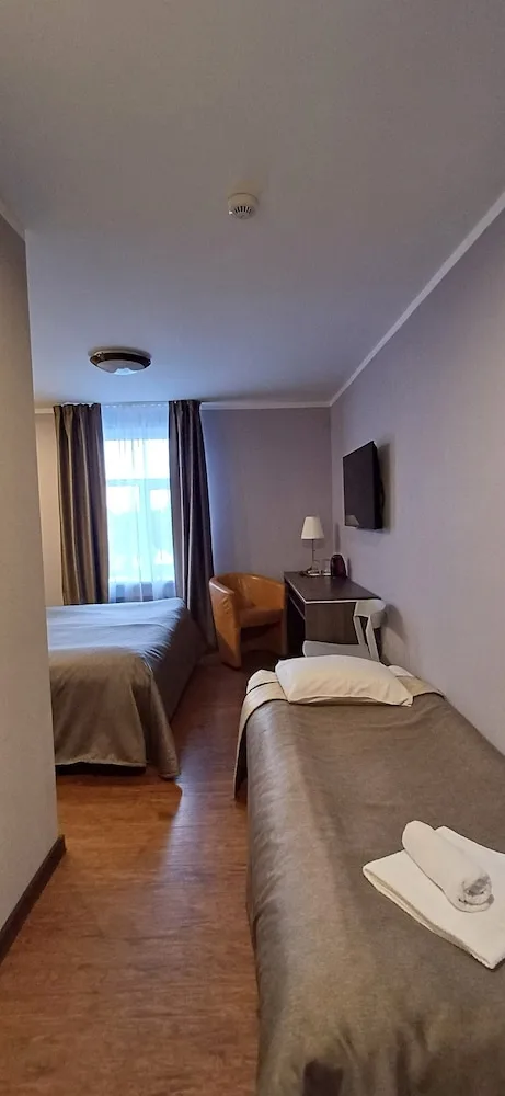 غرفة ثلاثية بسرير مزدوج وسرير فردي، Primo Hotel 3/5