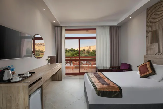 غرفة سوبيريور بسرير مزدوج أو سريرين منفصلين بإطلالة على النهر، Pyramisa Island Hotel Aswan 2/4