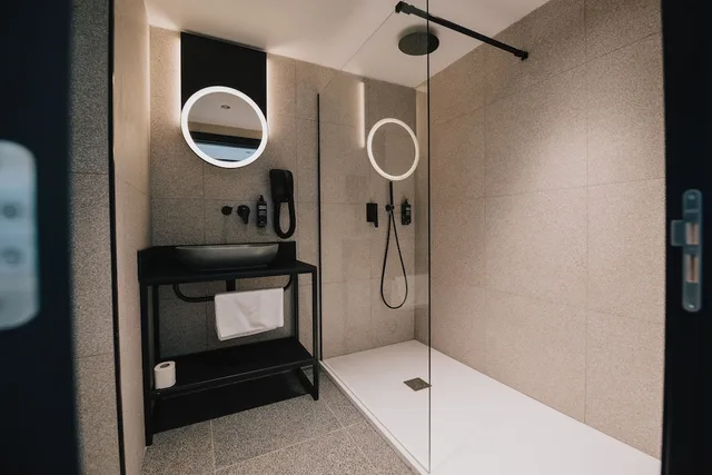 غرفة سوبيريور بسرير كينج بإطلالة على البحر، ibis Styles ST Pauls Bay Malta 8/8