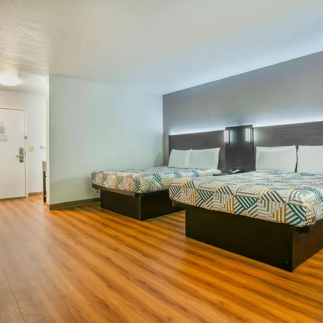 غرفة بسريرين كوين لغير المدخنين، Motel6 Gresham, OR - Portland 5/8