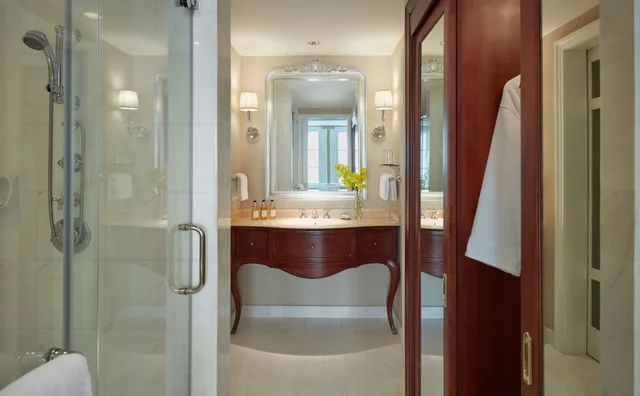 غرفة بسرير كينج، Park Hyatt Saigon 8/8