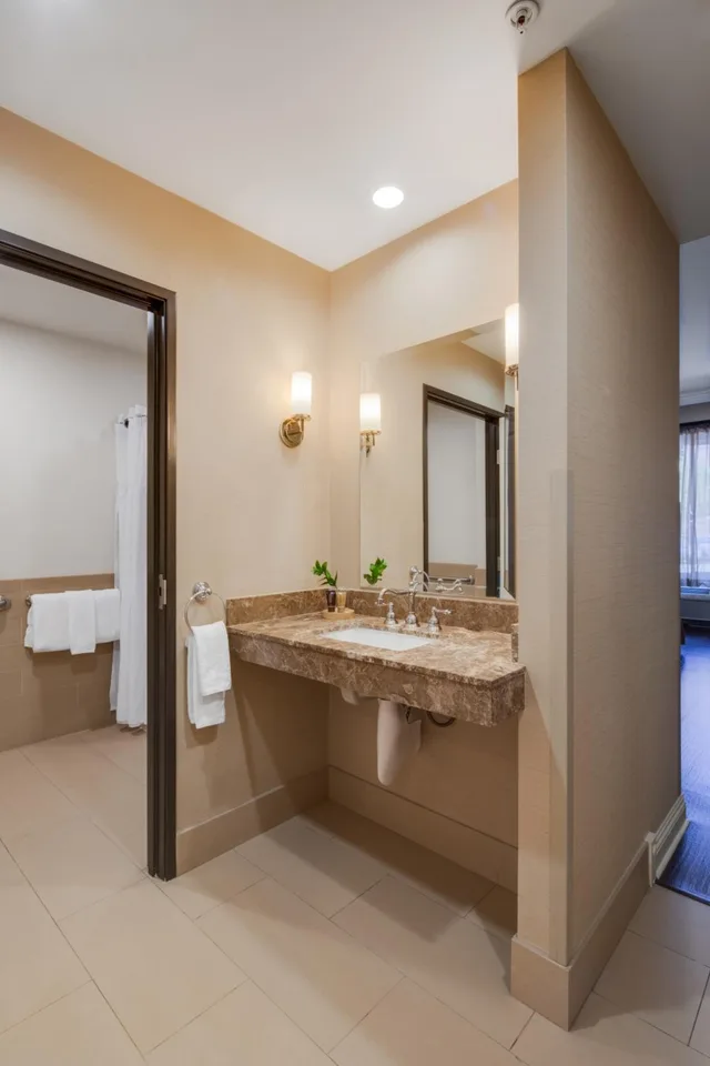 غرفة بسرير كينج لذوي الإعاقة، Ayres Hotel Spa Moreno Valley 5/7