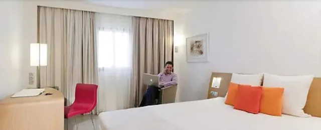 غرفة قياسية بسرير كينج، Grand Hotel Montabo 2/3