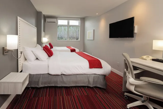 غرفة كلاسيكية بسريرين كوين، Hotel Du Nord 7/10