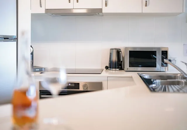 شقة ديلوكس بسرير كوين بإطلالة على المرسى بغرفة نوم واحدة، Sailport Mooloolaba Apartments 1/1