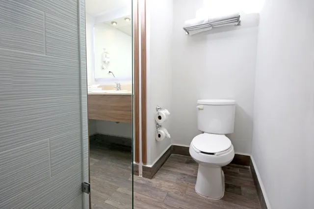 غرفة قياسية بسريرين كوين، Holiday Inn Hermosillo 5/7