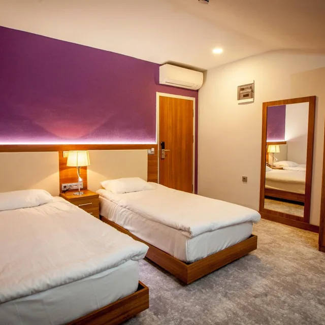 غرفة عائلية بحمام مشترك، Business Palas Hotel 1/4
