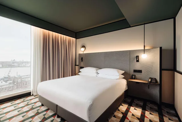 غرفة بإطلالة على النهر، Doubletree By Hilton Amsterdam Centraal Station 1/3