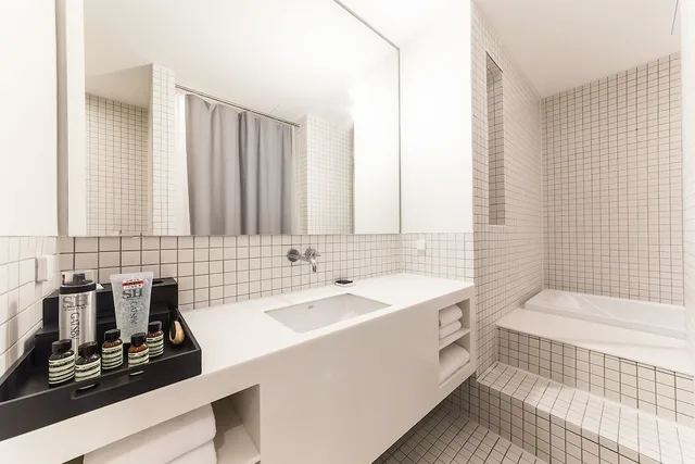 Royal, Suite, King Bed, Hotel 498 4/6