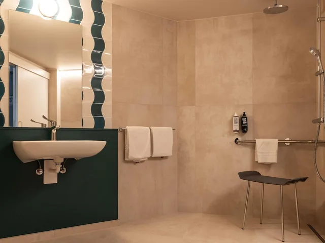 Standard, Double Bed, Accessible, ibis Styles Brugge Centrum 4/4