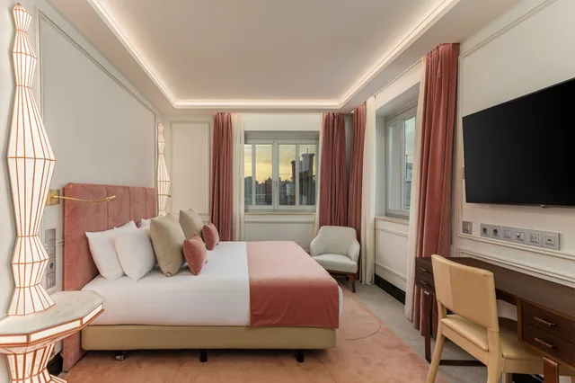 جناح جونيور بسرير كينج بشرفة مع أريكة، Room Mate Gran Filippo, Rome Fontana di Trevi 2/8