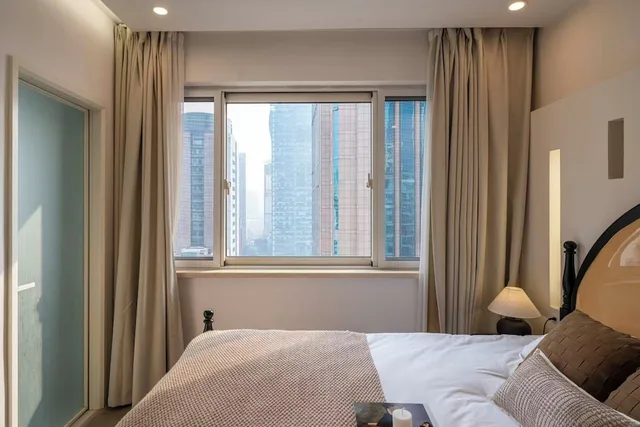 شقة إليت بسرير كوين وسريرين مزدوجين، Book and Bed-People's Square 10/10