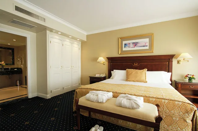 جناح جونيور بإطلالة على النهر، Hotel Emperador Buenos Aires 1/4