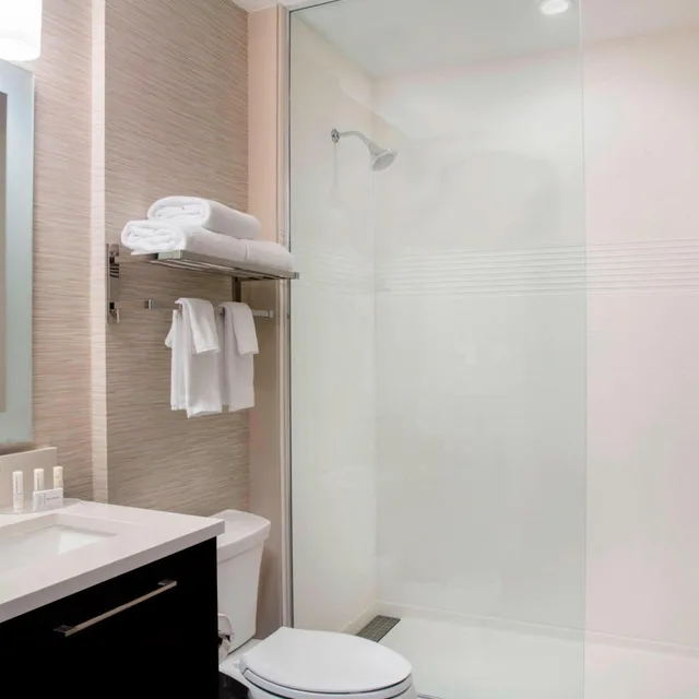 جناح بسرير كينج بغرفة نوم واحدة، TownePlace Suites by Marriott Miami Homestead 2/3