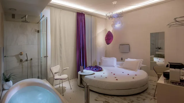 Smart، SuiteSistina for Brave Lovers 1/1