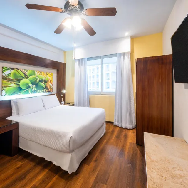 Standard, Queen Bed, Resort View، Krystal Grand Nuevo Vallarta All Inclusive 1/10