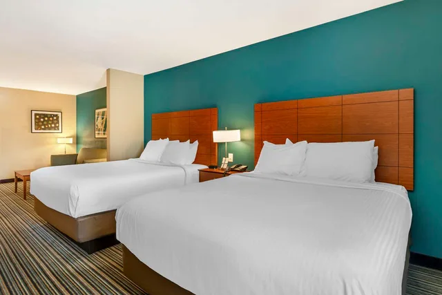 جناح بسريرين كوين مع أريكة، Best Western Plus Tuscumbia/Muscle Shoals Hotel & Suites 2/4