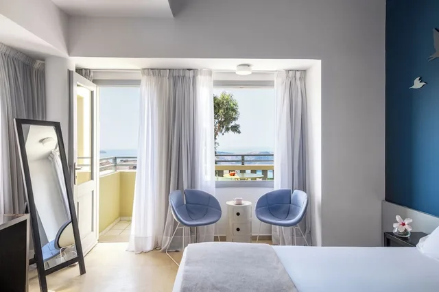 Volcano, Twin Beds, Sea View، Majestic 6/10