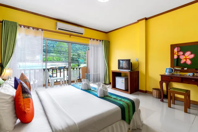 Standard, Double Bed, Street View، COCONUT BEACH RESORT 3/10