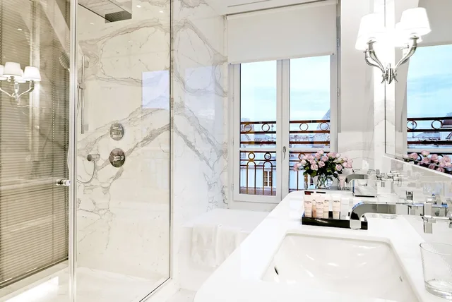 15 Suite Tour Eiffel، GRAND HOTEL DU PALAIS ROYAL 5/5