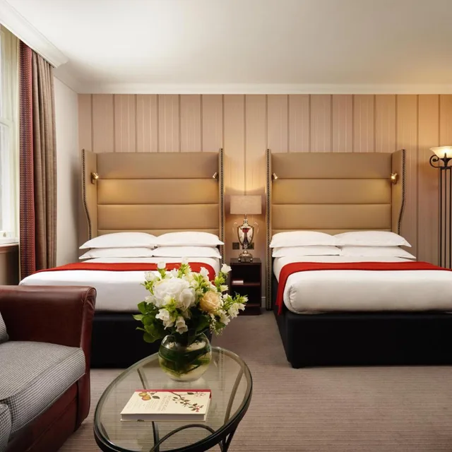 Luxury Family (2 DBL BEDS) - City Cruise Included، The Baileys Hotel London 6/10