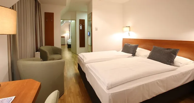 غرفة عائلية بسريرين كوين، arte Hotel Wien Stadthalle 10/10