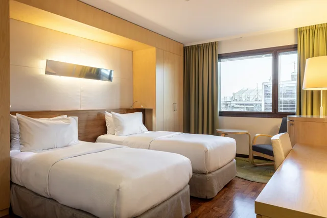 غرفة بسريرين منفصلين، Hilton Helsinki Airport 2/8