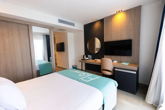 غرفة ديلوكس بسريرين منفصلين بإطلالة على الجبل، FLOW Spectrum Resort Sahl Hasheesh 1/7