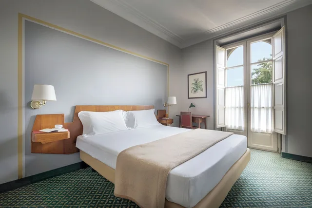 Basic, Double Bed, No Air Condition, Small، Hotel Roma E Rocca Cavour 1/7